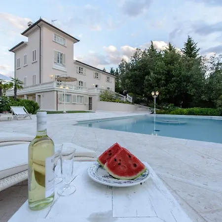 Rinaldi Villa Montespertoli