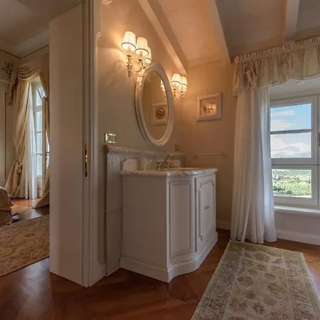 Rinaldi Villa Montespertoli
