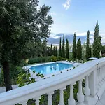 Rinaldi Villa Montespertoli