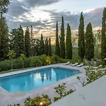 Rinaldi Villa *