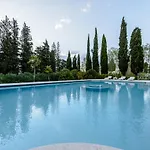 Rinaldi Villa *